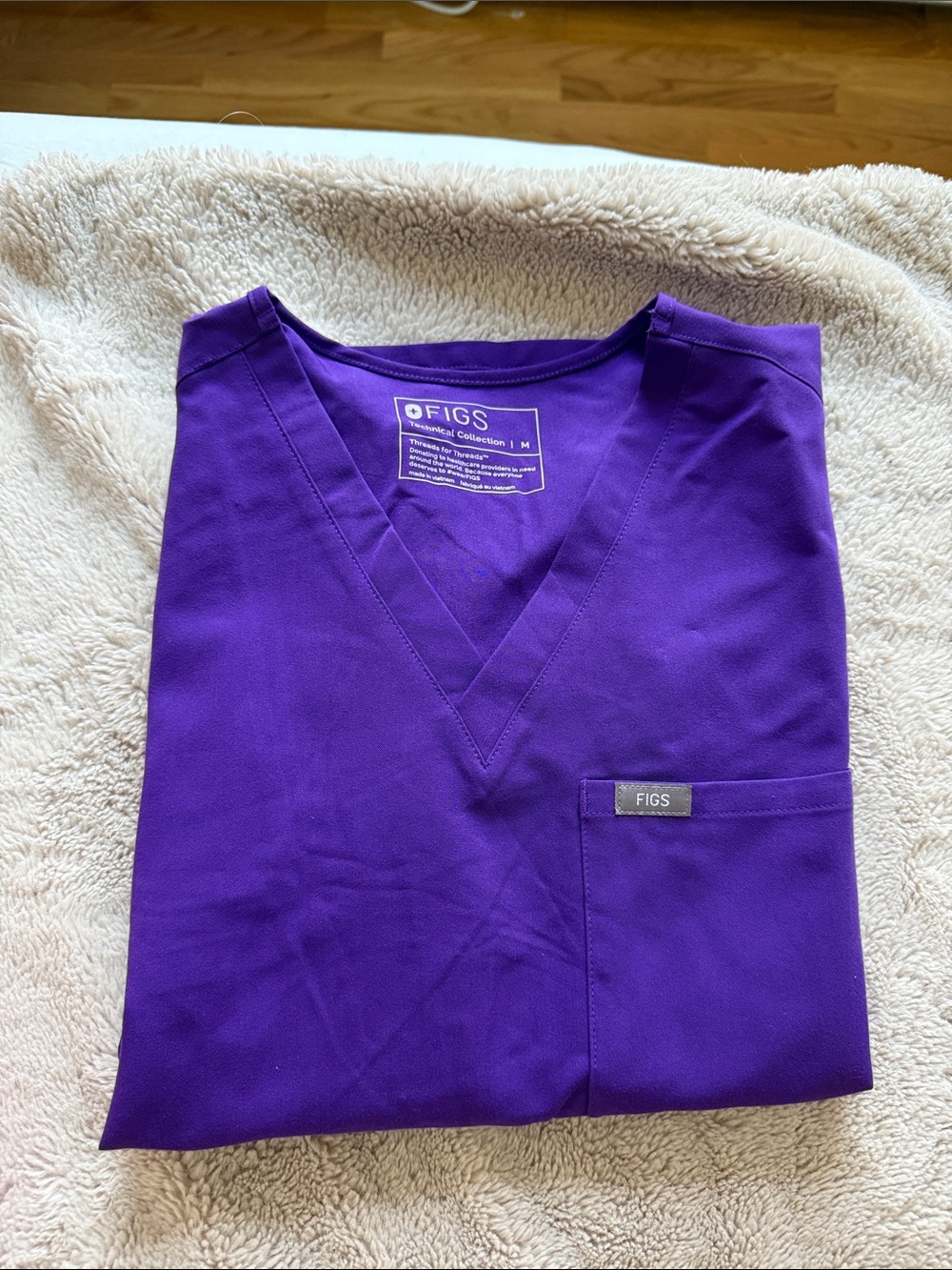 Figs Women's V-Neck Scrub Top in Purple